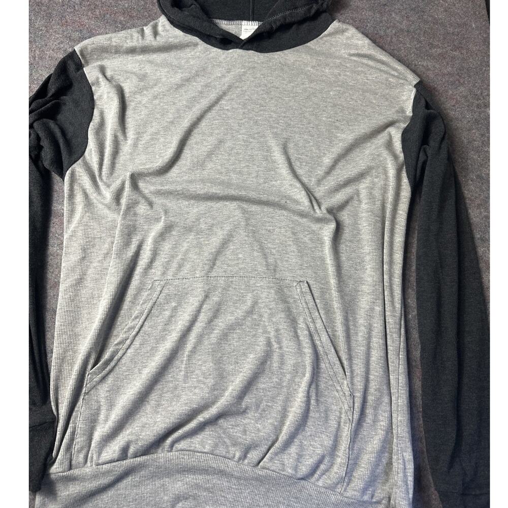 Men's Size L Grey Black Long Sleeve Hooded T-Shirt Made In USA Grunge Y2K Vtg